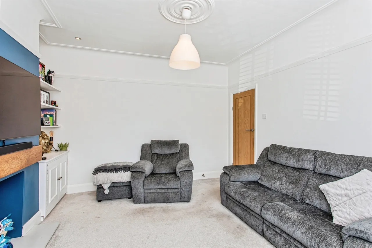 Ennismore Gardens, Southend-On-Sea, SS2, photo 3