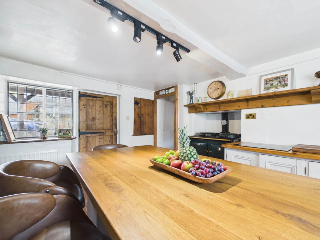 Oving Road, Whitchurch, photo 9