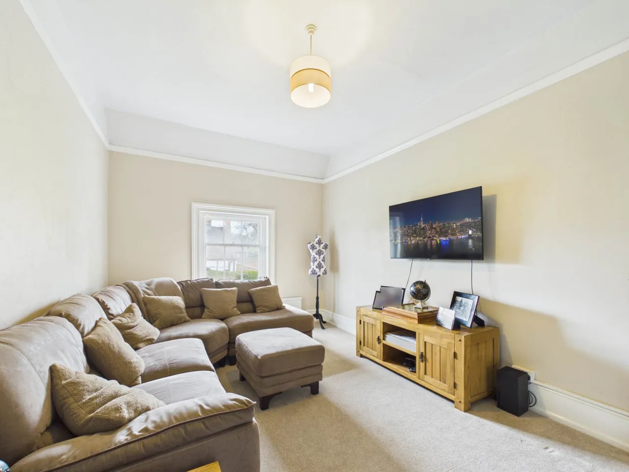 Oving Road, Whitchurch, photo 22