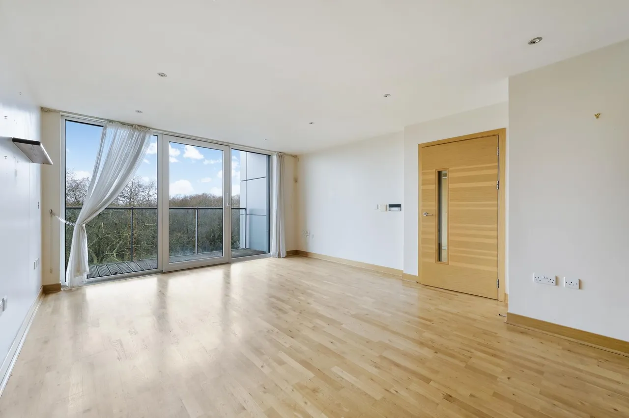 Oswald Building, Chelsea Bridge Wharf, SW11, photo 2