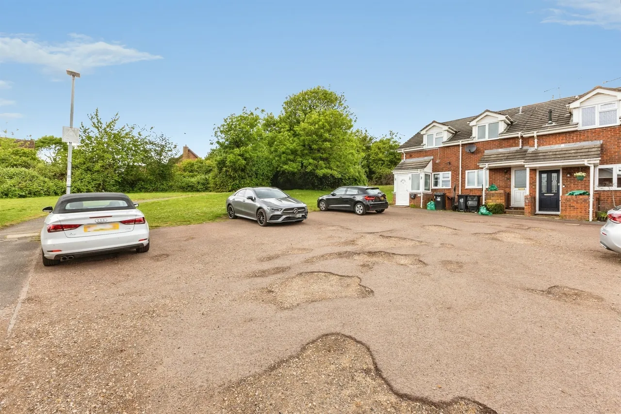 Bradmore Way, Lower Earley, RG6, photo 14