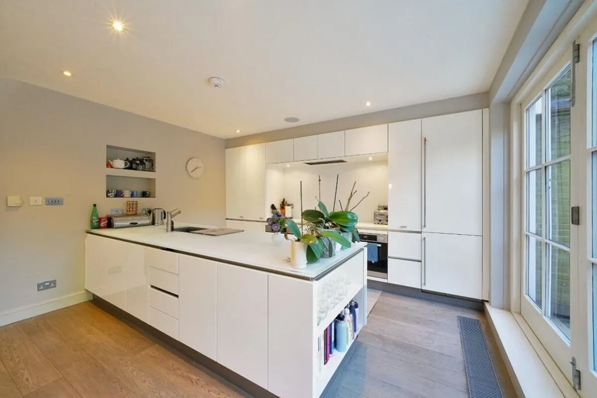 Hamilton Terrace, London, NW8, photo 2