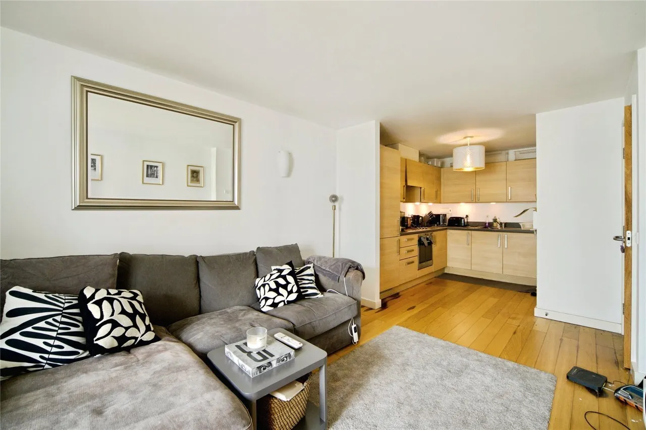 Empire Way, WEMBLEY, Middlesex, HA9, photo 4
