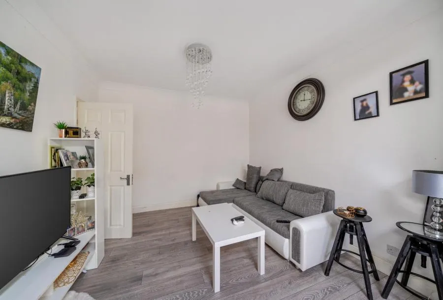 4 bed house for sale, St. Pauls Avenue, Harrow, HA3