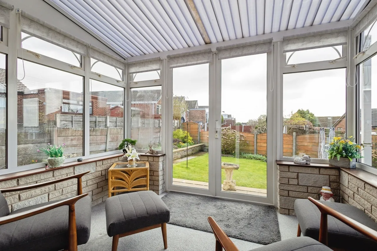 Laburnum Avenue, Dukinfield, Greater Manchester, SK16, photo 13