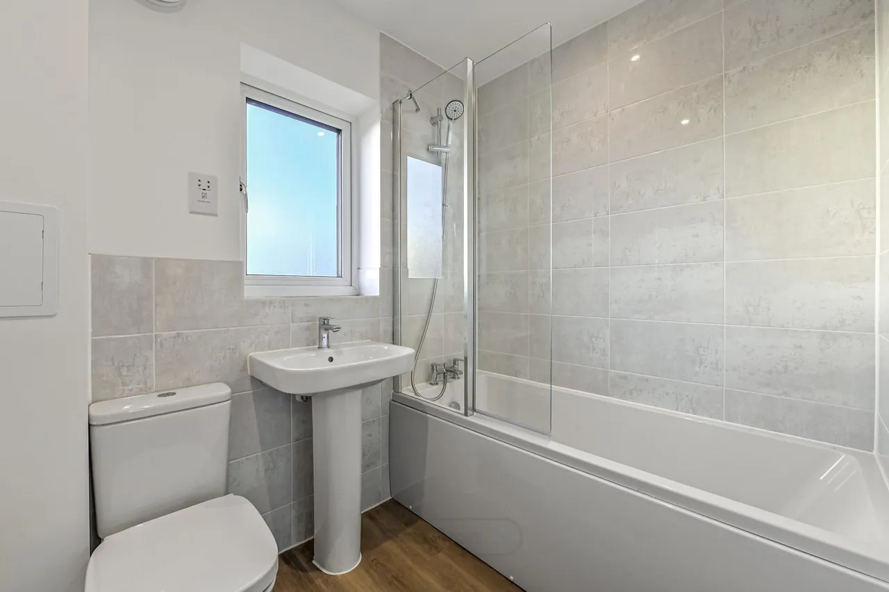Barrosa Way, Whitehouse, Milton Keynes, MK8 1LN, photo 9