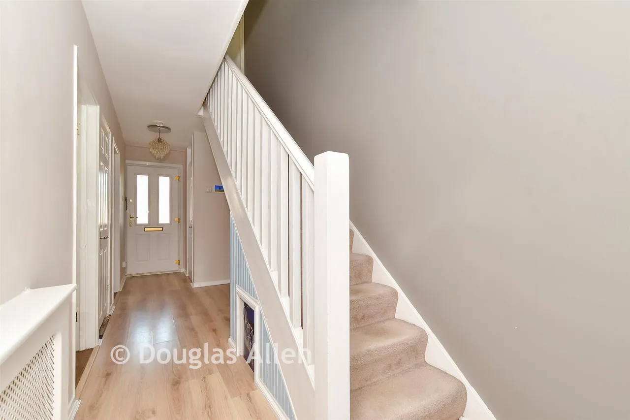 Grosvenor Drive, Hornchurch, RM11, photo 6