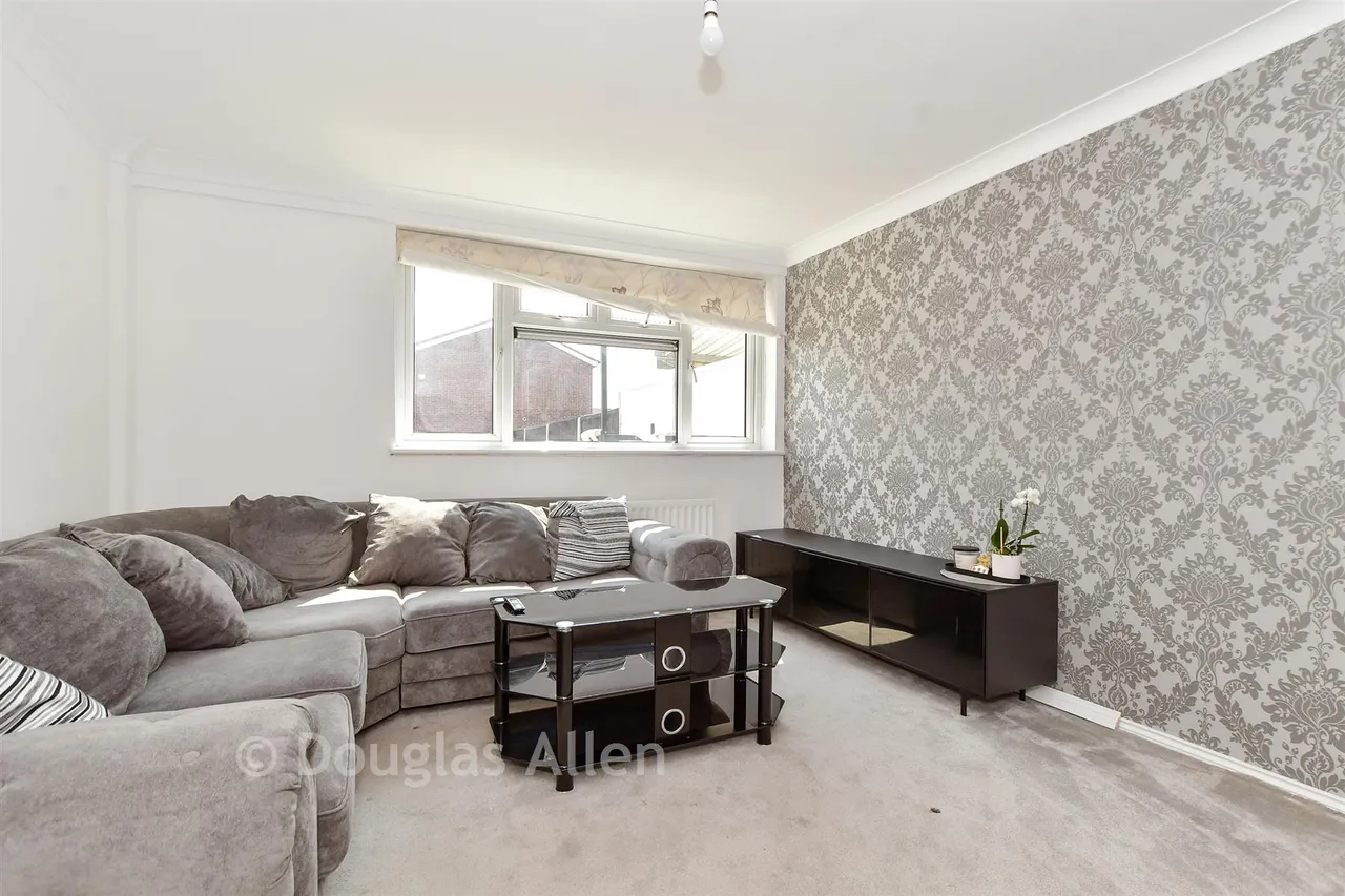 Grosvenor Drive, Hornchurch, RM11, photo 4