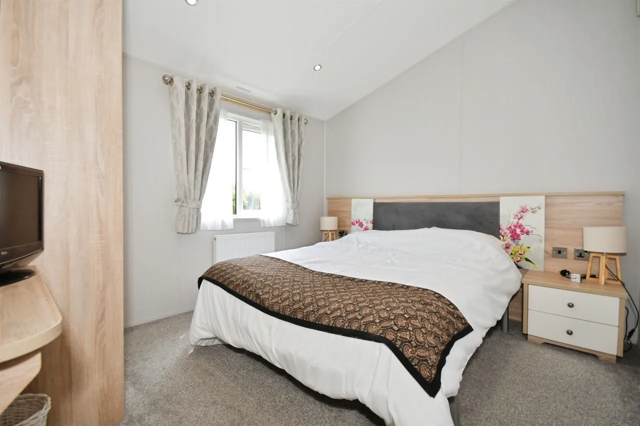Ashbourne Road, Fenny Bentley, DE6, photo 11