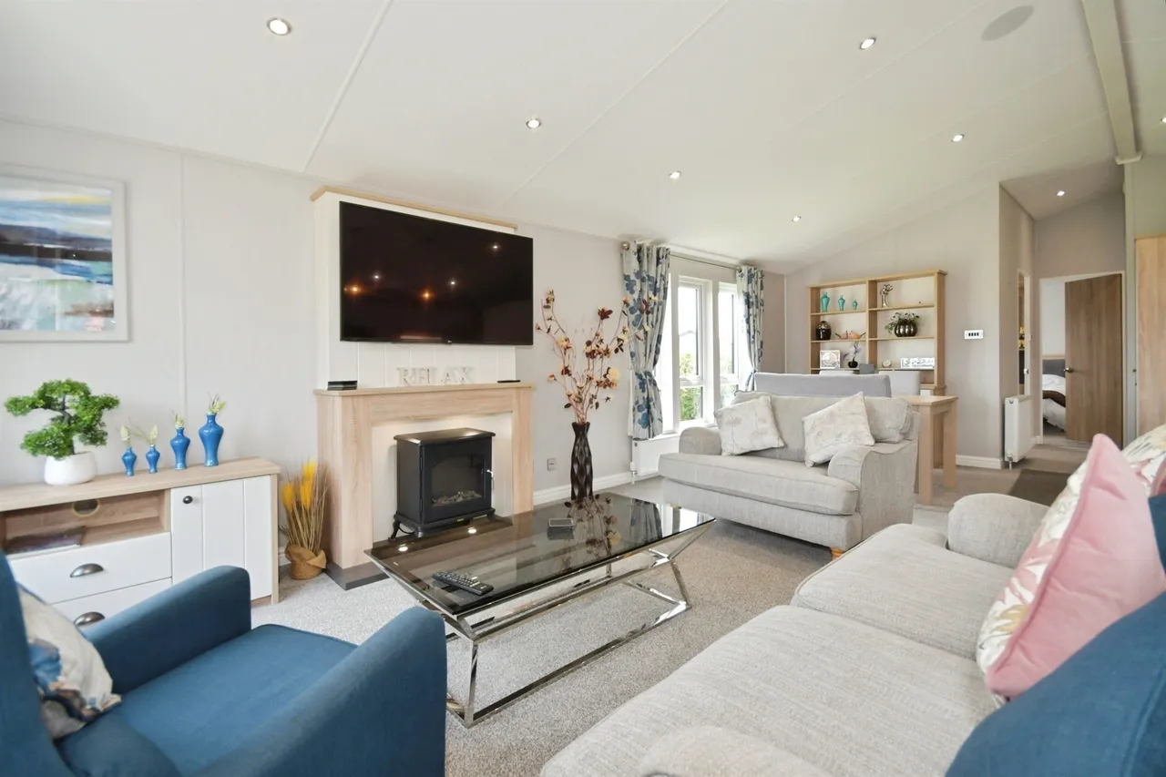 Ashbourne Road, Fenny Bentley, DE6, photo 6