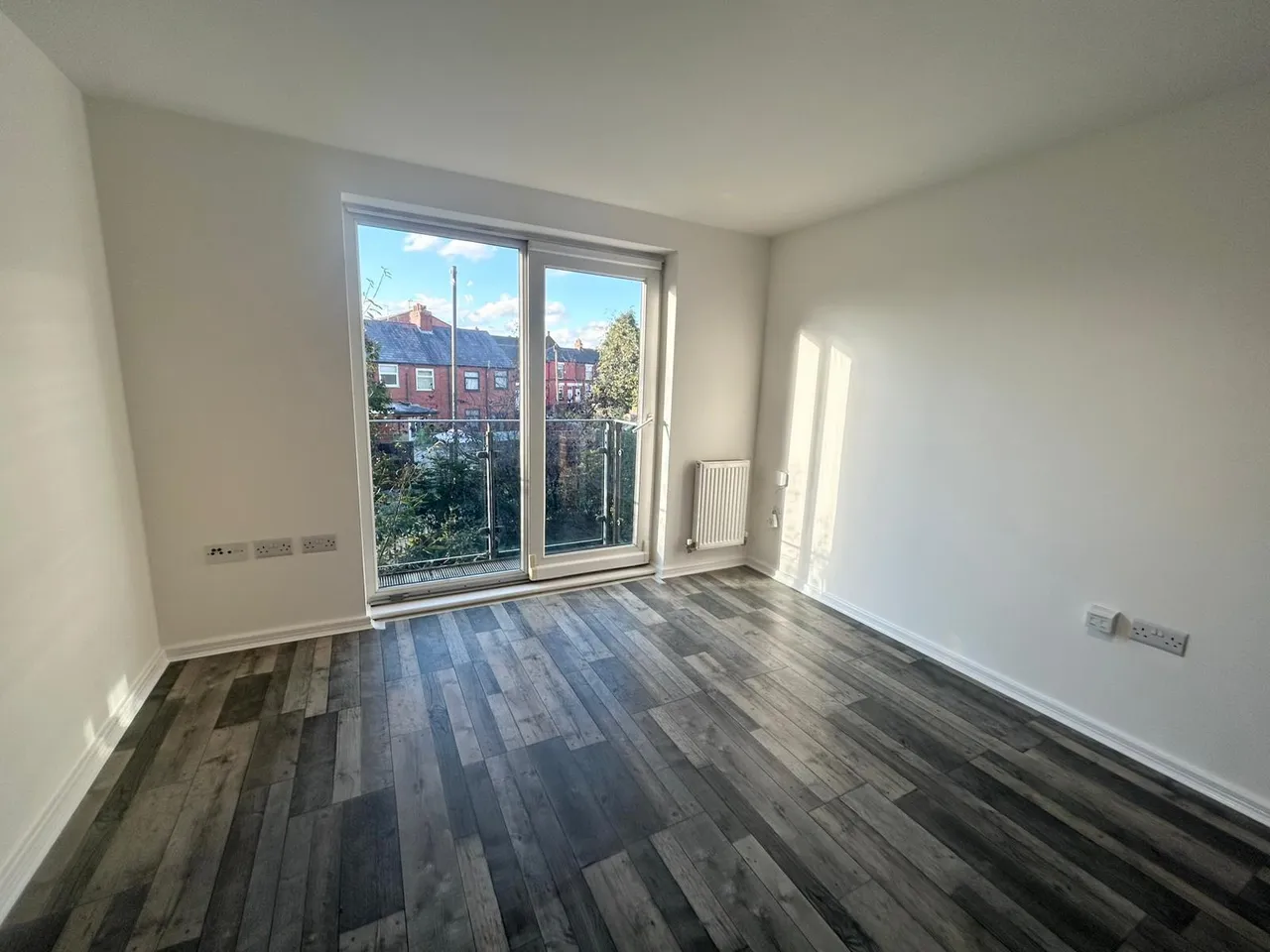 1 bed flat to rent, Lower Hall Street, WA10