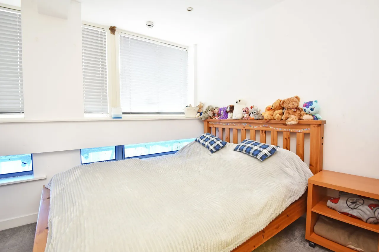 Parliament Street, Harrogate, HG1, photo 3