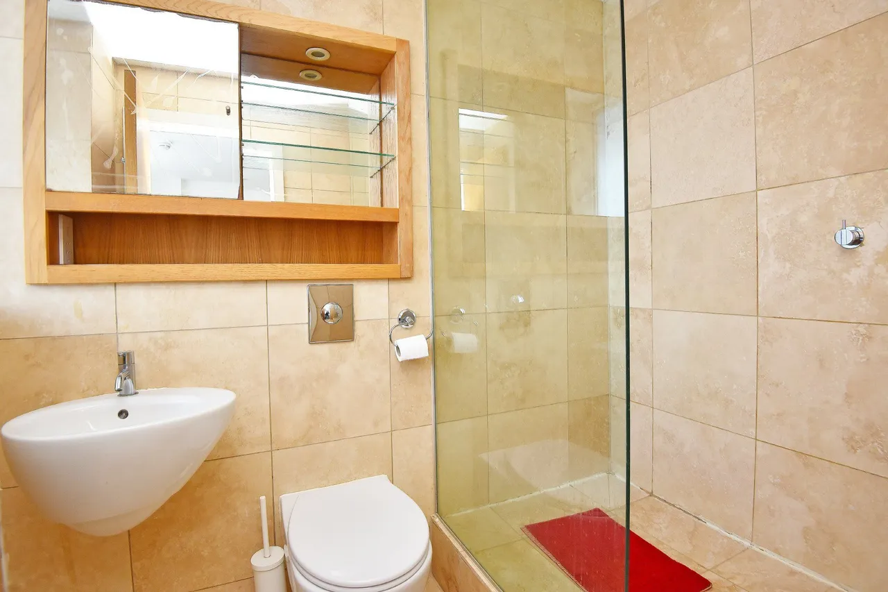 Parliament Street, Harrogate, HG1, photo 4