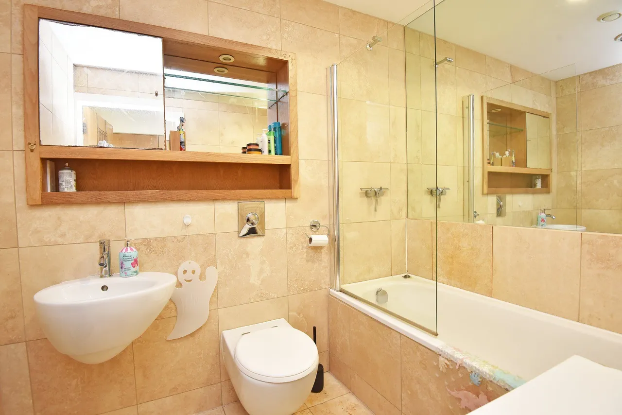 Parliament Street, Harrogate, HG1, photo 5
