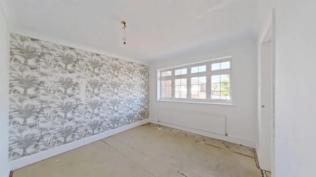Rochester Crescent, Hoo, Rochester, photo 12