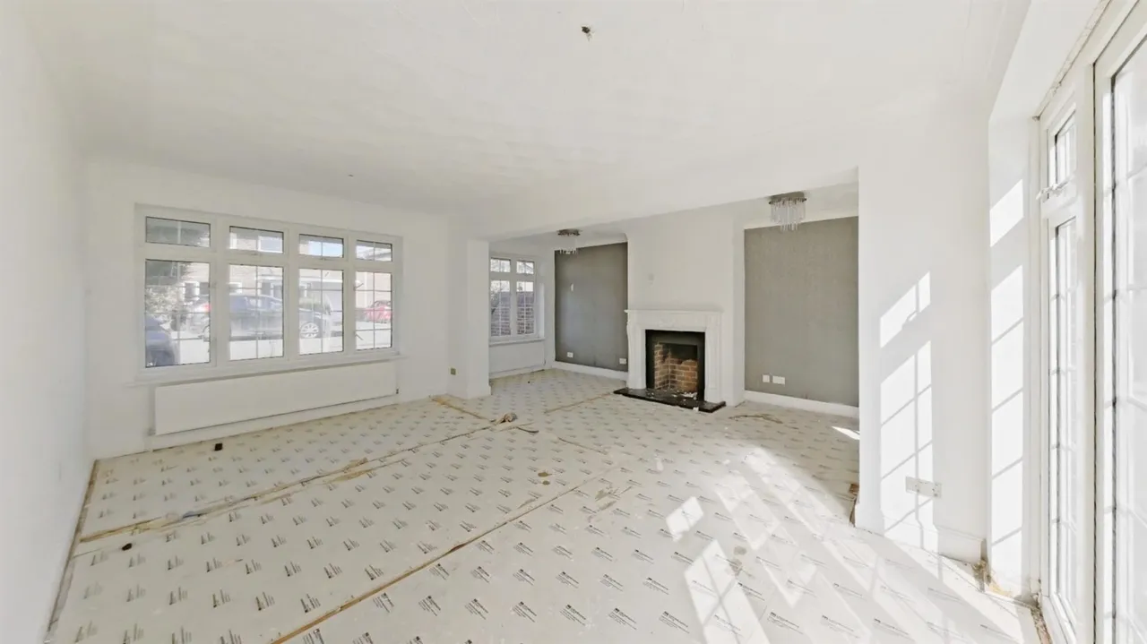 Rochester Crescent, Hoo, Rochester, photo 5
