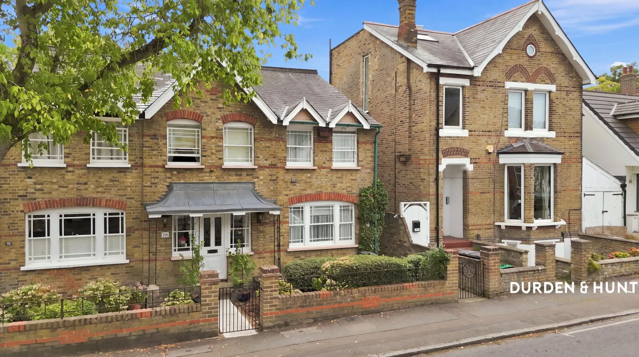 2 bed house for sale, Sylvan Road, Wanstead, E11