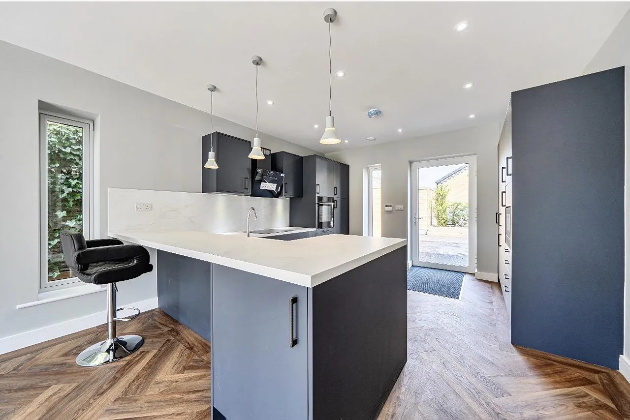 Aspinall Street, Heywood, OL10, photo 7