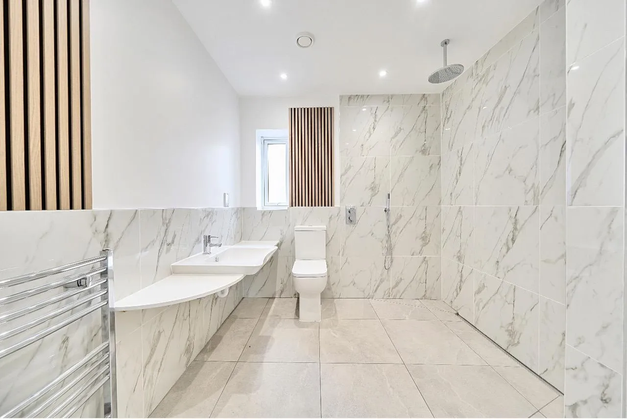 Aspinall Street, Heywood, OL10, photo 9