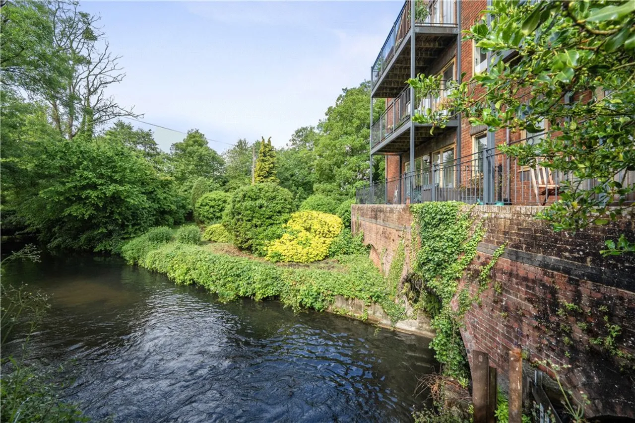 Hollman Drive, Romsey, SO51, photo 2