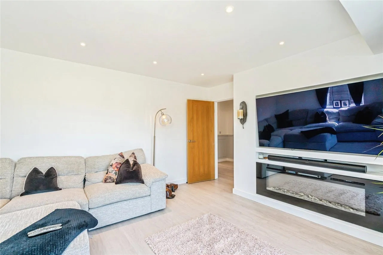Hewarts Lane, Rose Green, PO21, photo 9