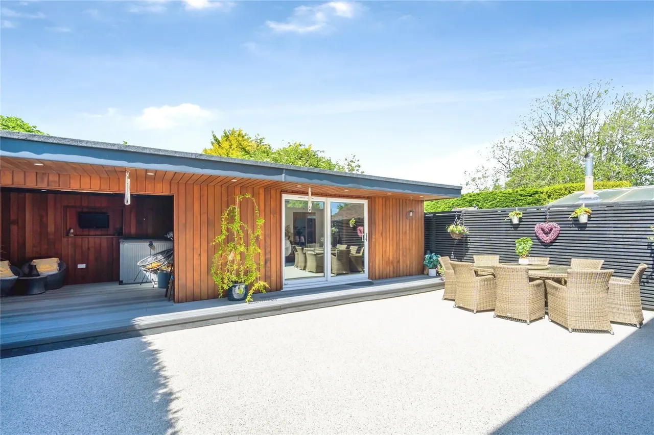 Hewarts Lane, Rose Green, PO21, photo 7