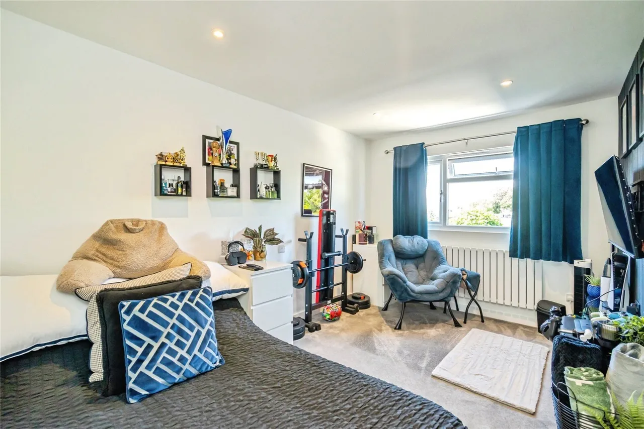 Hewarts Lane, Rose Green, PO21, photo 17