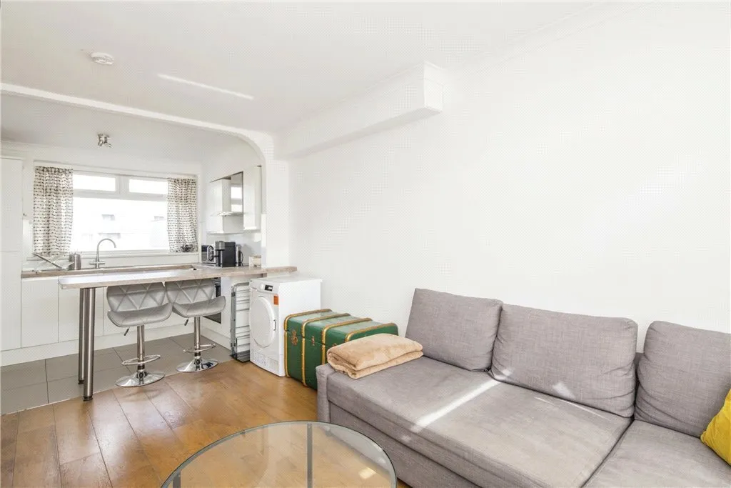 Sheridan House, York Road, London, SW11, photo 9