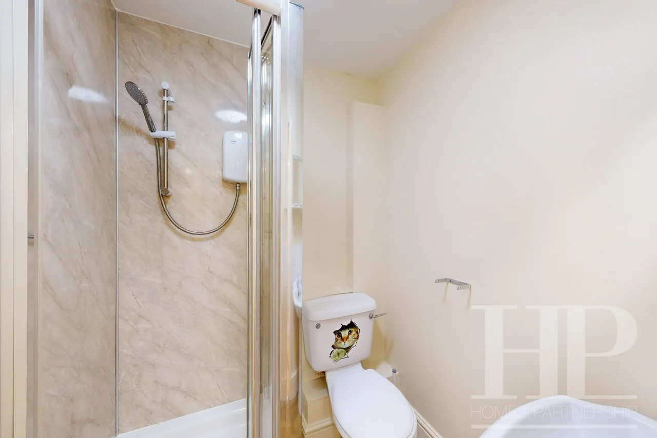 Black Horse Stables Reigate Road, Horley, RH6, photo 4