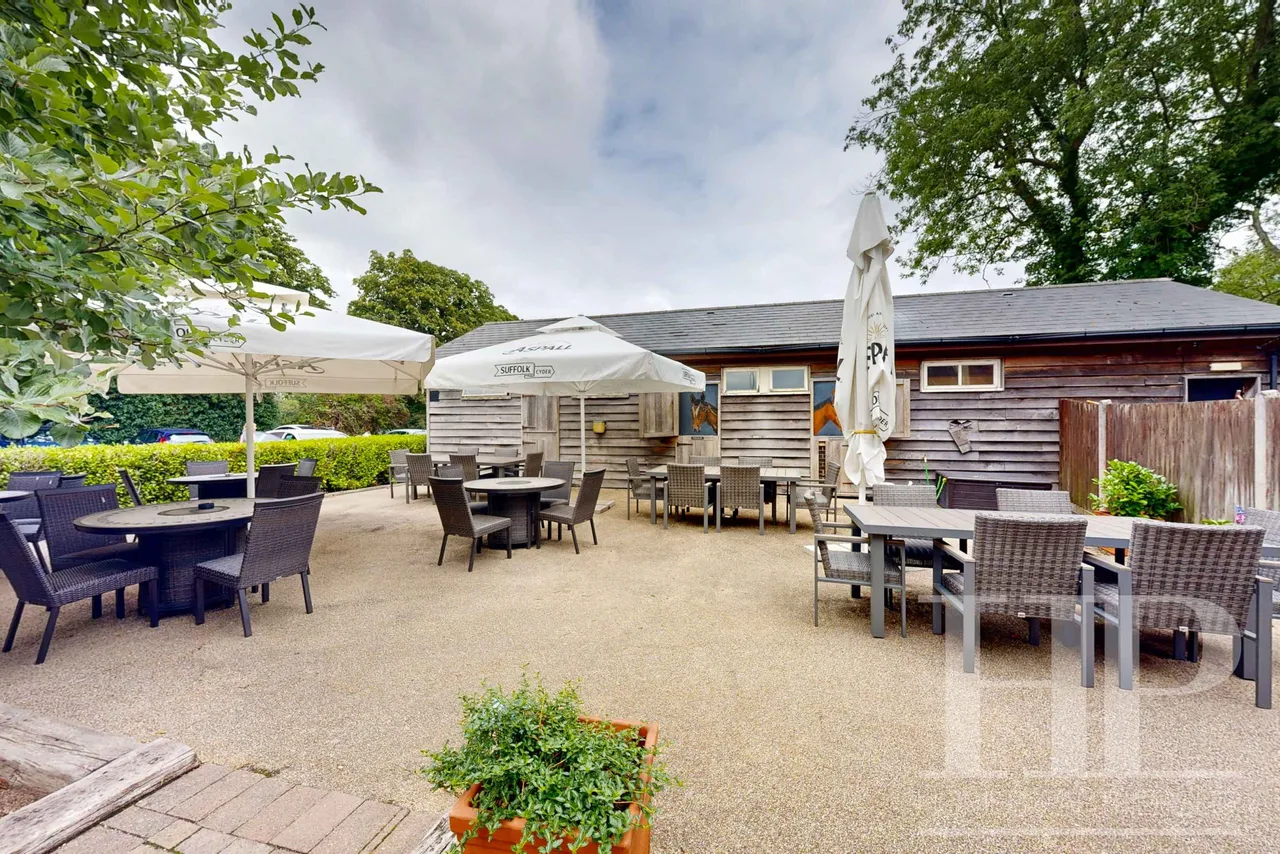 Black Horse Stables Reigate Road, Horley, RH6, photo 8