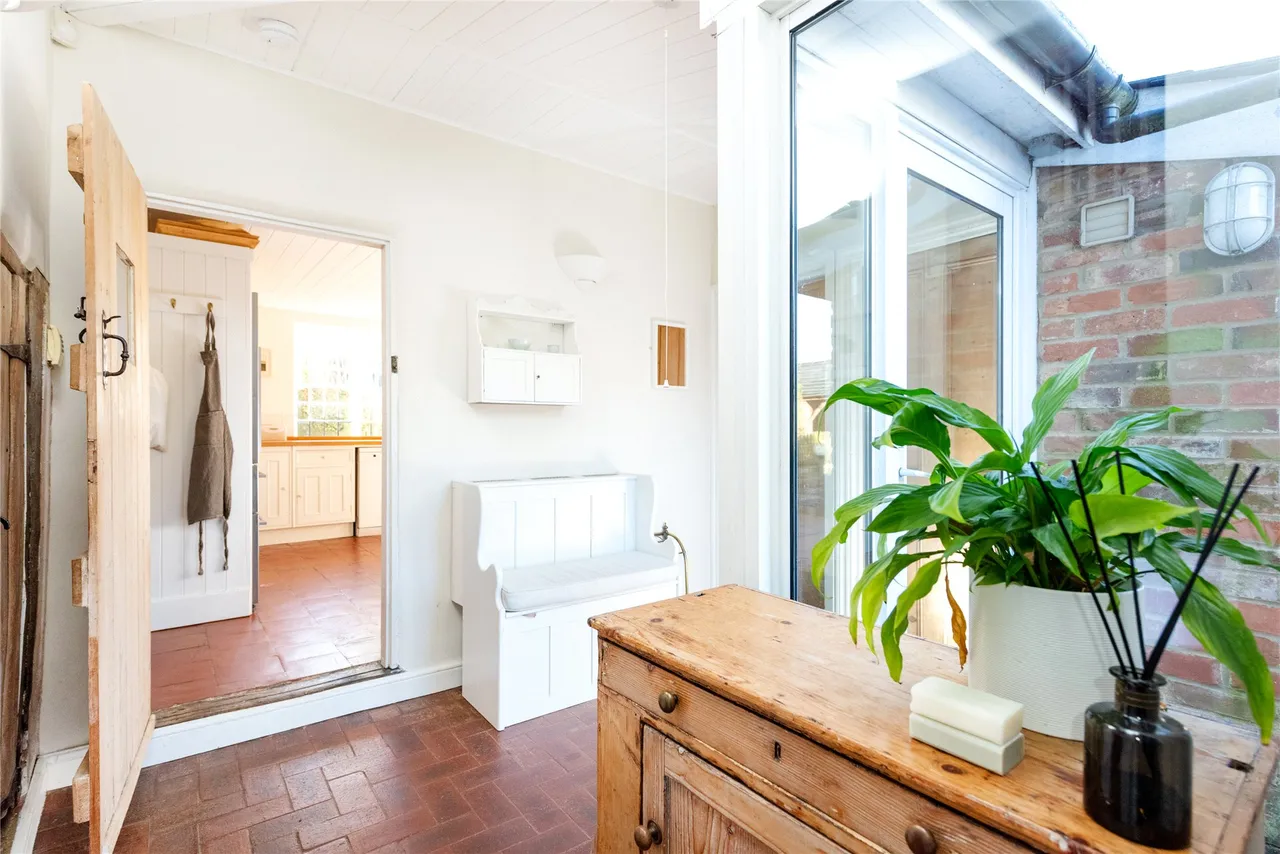 Main Street, Shalstone, MK18, photo 14