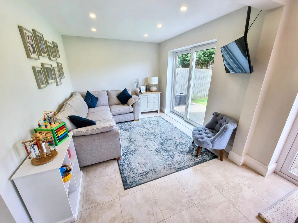 Newcastle Upon Tyne NE5 1YD, NE5, photo 4