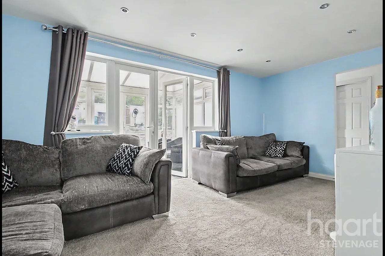 Vardon Road, Stevenage, SG1, photo 2