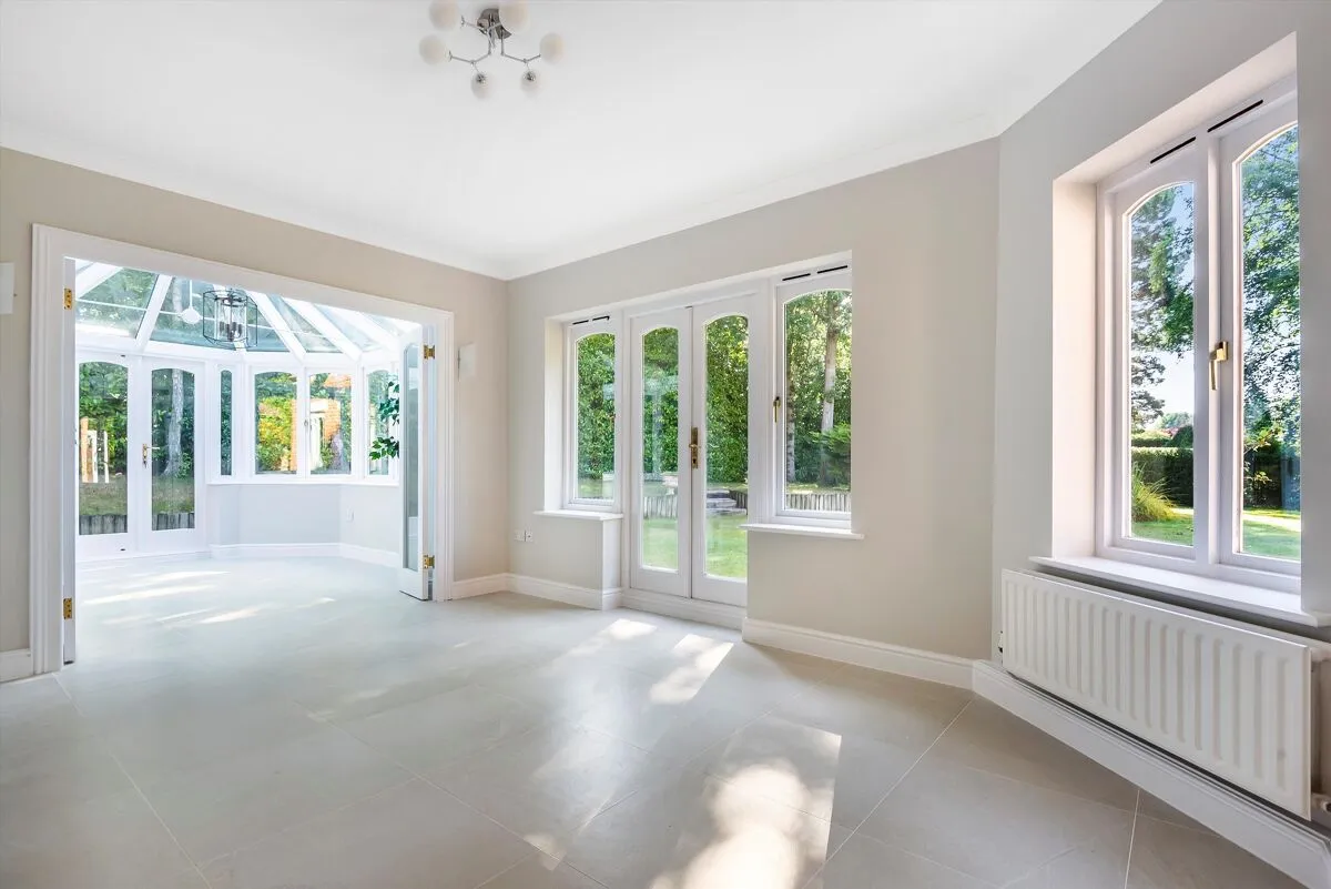 Woodlands Road East, Virginia Water, GU25, photo 3