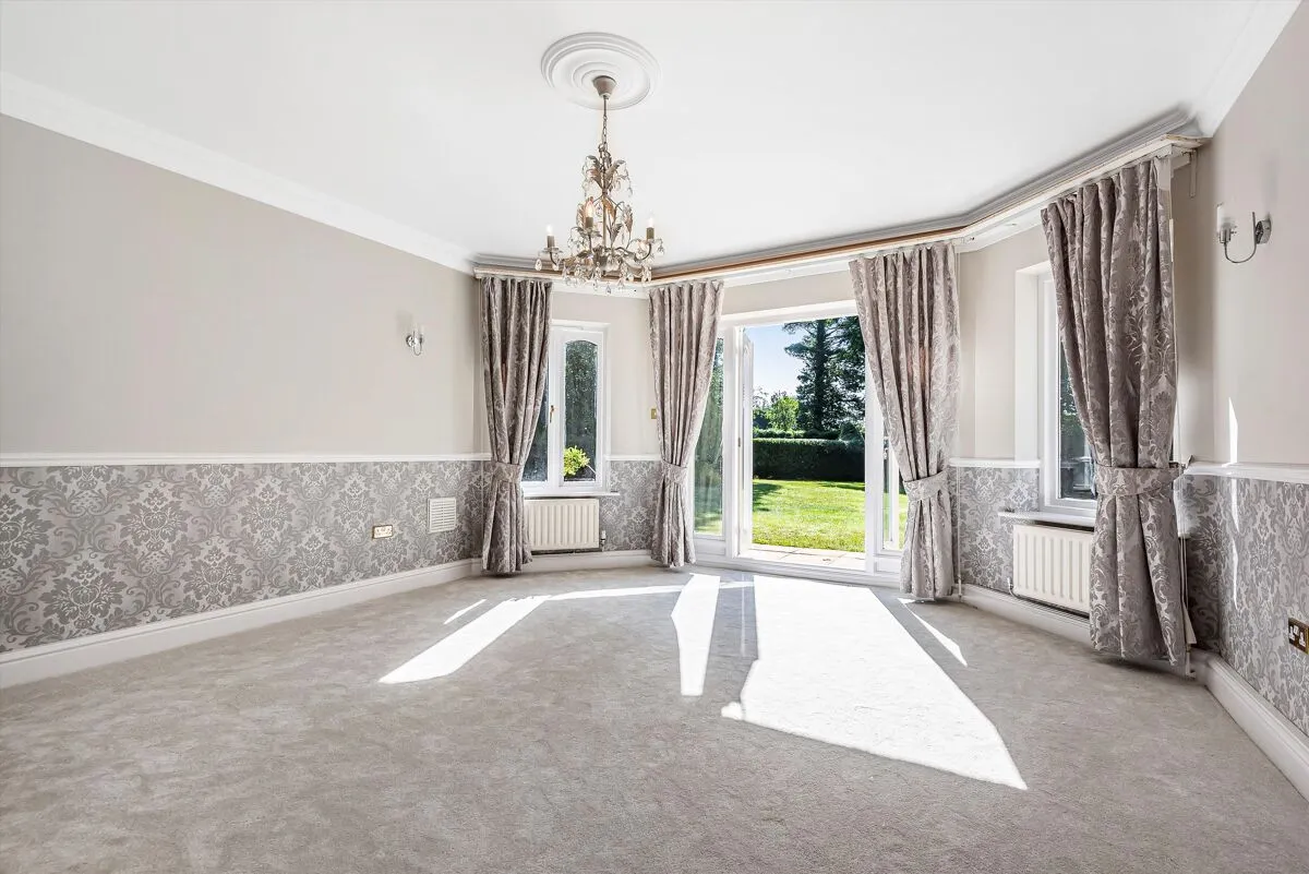 Woodlands Road East, Virginia Water, GU25, photo 2