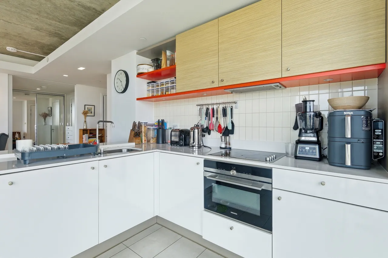 Tidal Basin Road, London, E16, photo 5