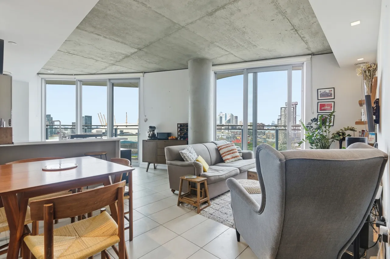Tidal Basin Road, London, E16, photo 2
