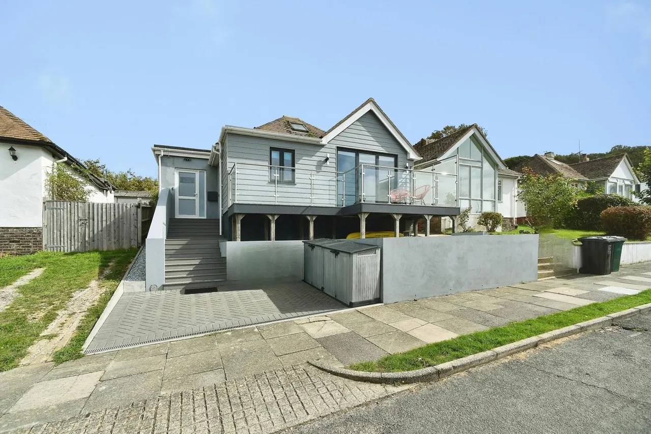 3 bed house for sale, Arlington Gardens, Saltdean, BN2