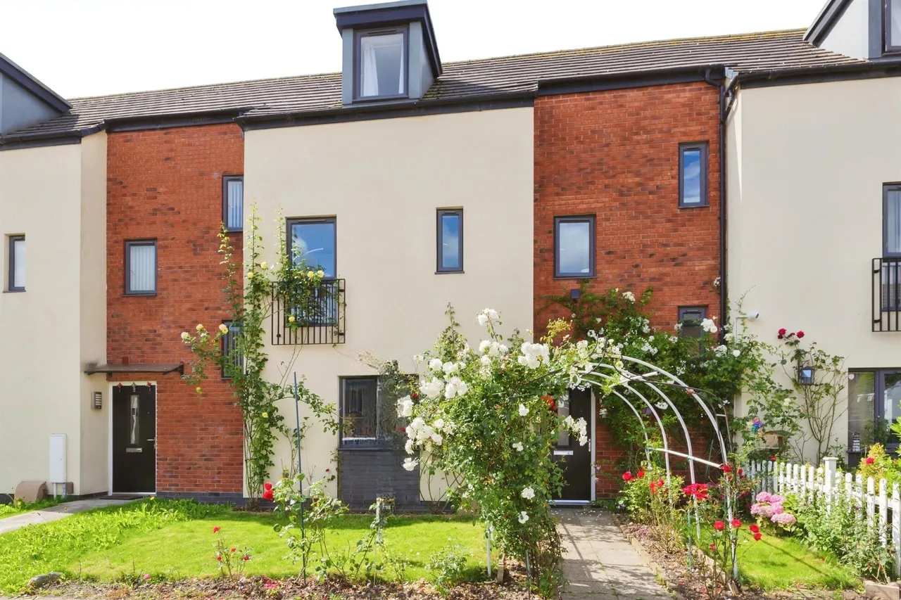 4 bed house for sale — Mckay Avenue, Leicester
