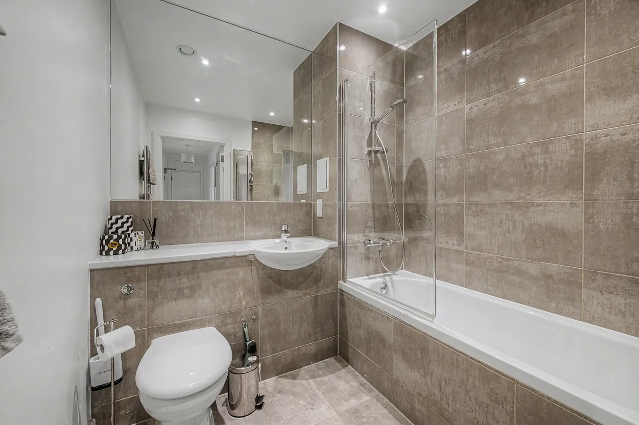 Flat 43, 2 Amelia Street, London, photo 6