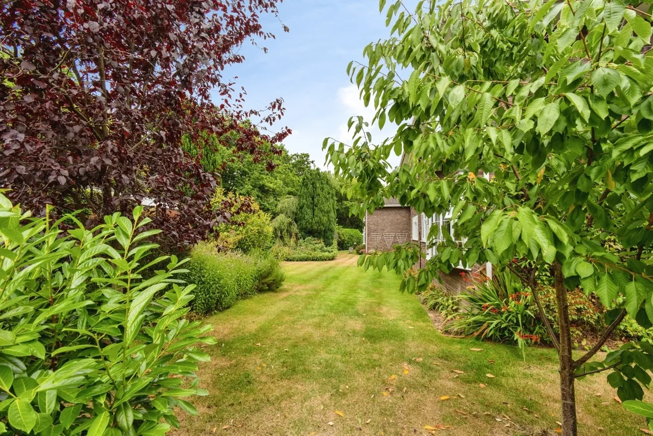 Ladybrook Road, Bramhall, Stockport, Greater Manchester, SK7, photo 11