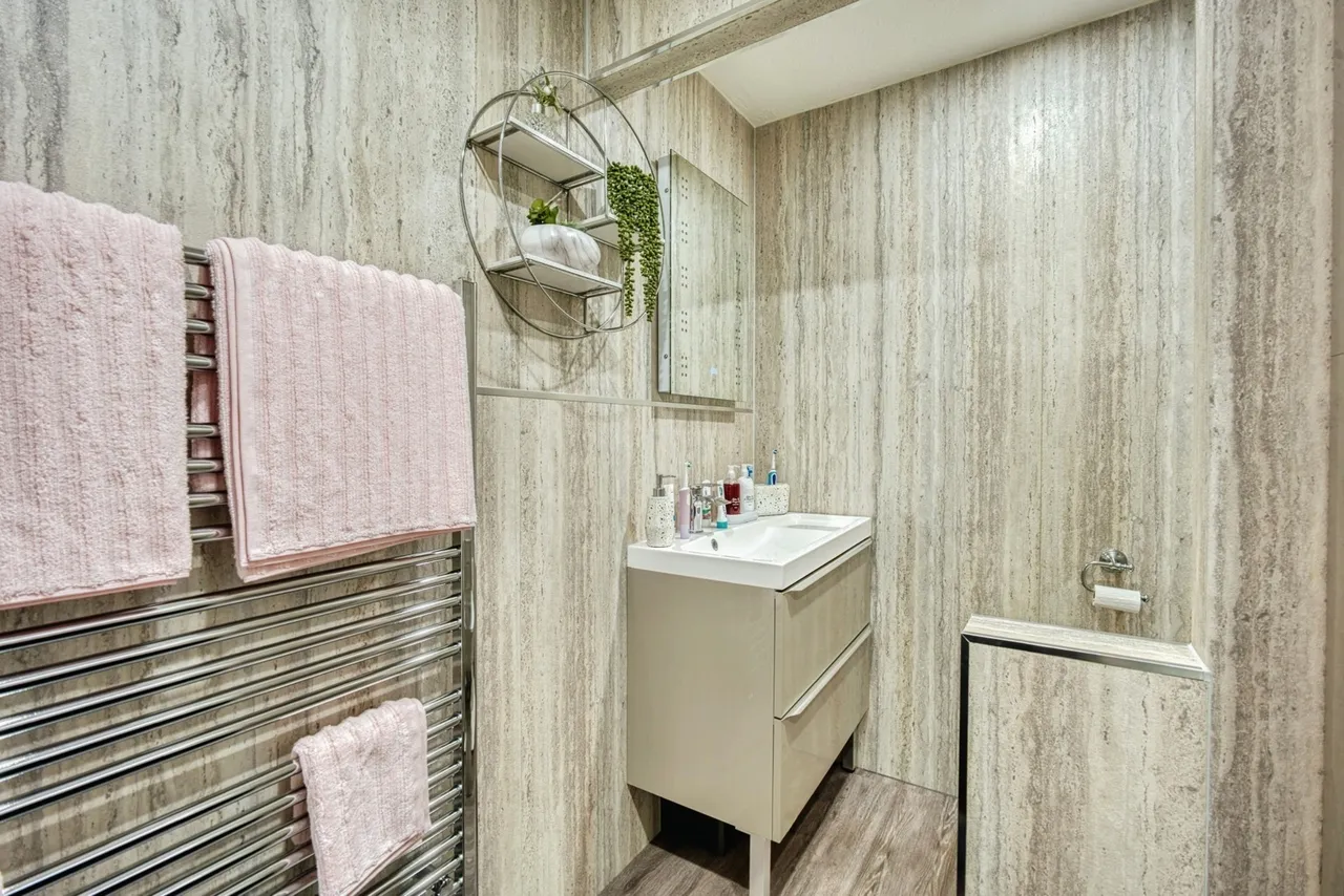 Ladybrook Road, Bramhall, Stockport, Greater Manchester, SK7, photo 14