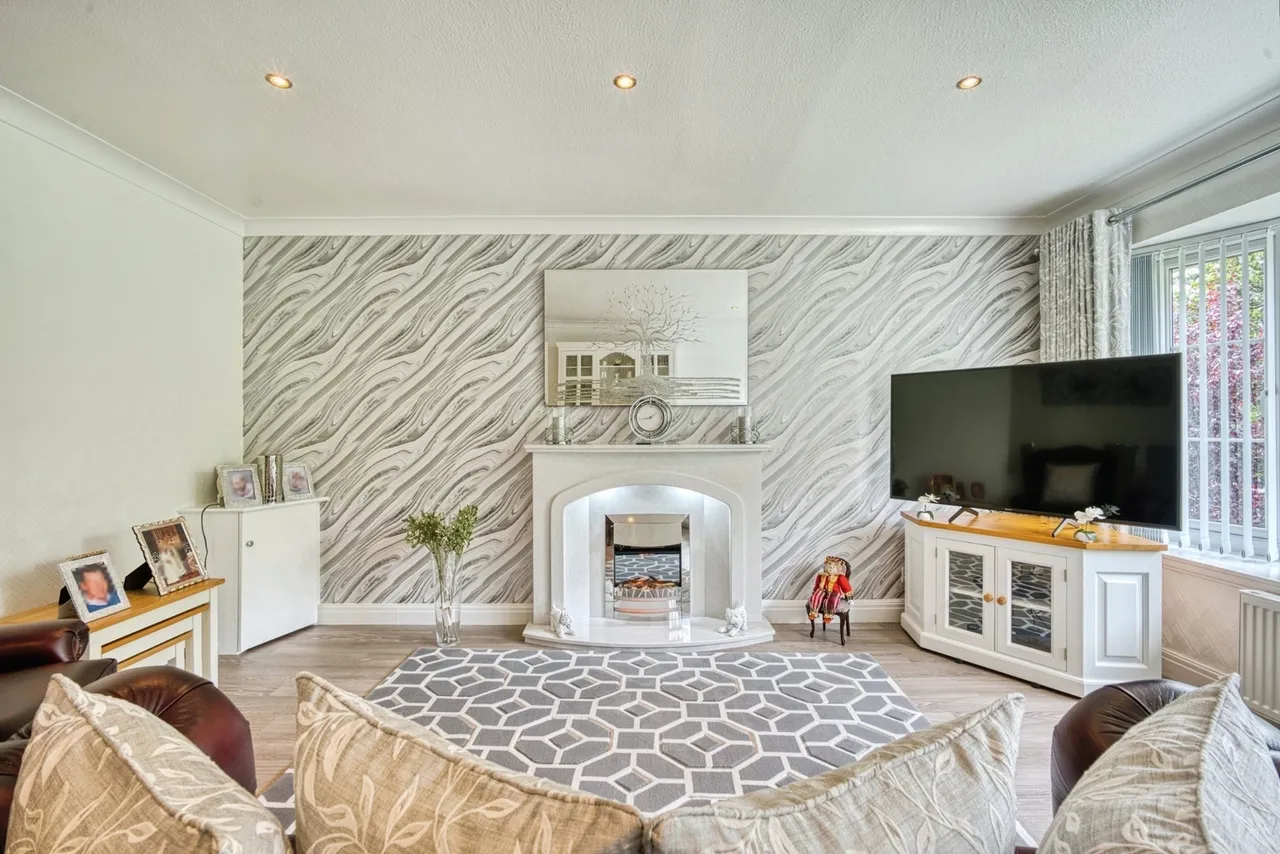 Ladybrook Road, Bramhall, Stockport, Greater Manchester, SK7, photo 2