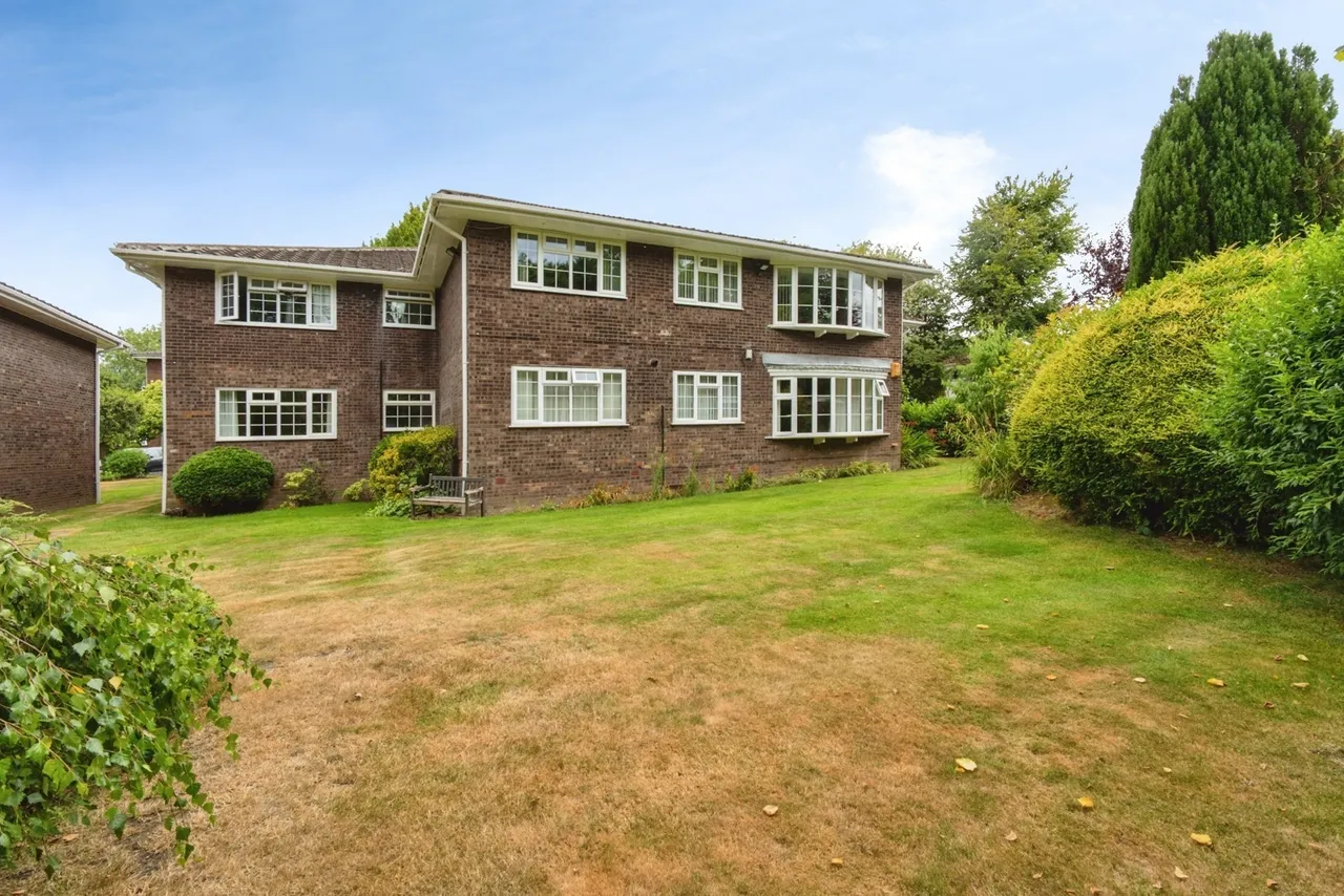 Ladybrook Road, Bramhall, Stockport, Greater Manchester, SK7, photo 12
