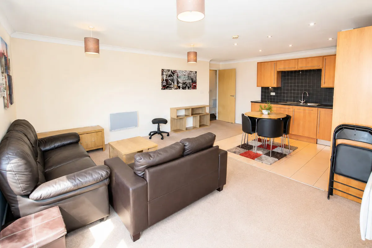 Quayside Drive, Essex, Colchester, CO2 8GQ, photo 3