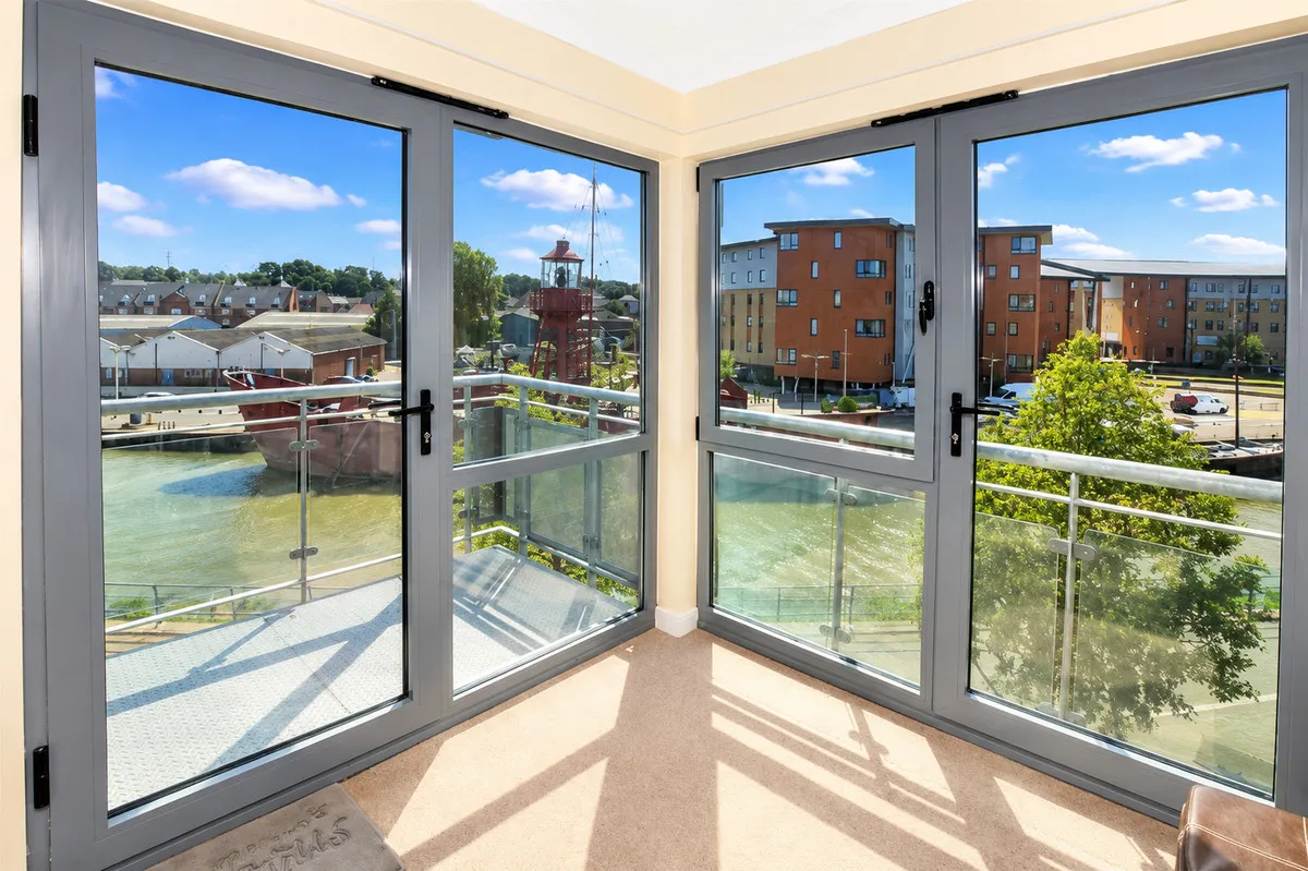 Quayside Drive, Essex, Colchester, CO2 8GQ, photo 4
