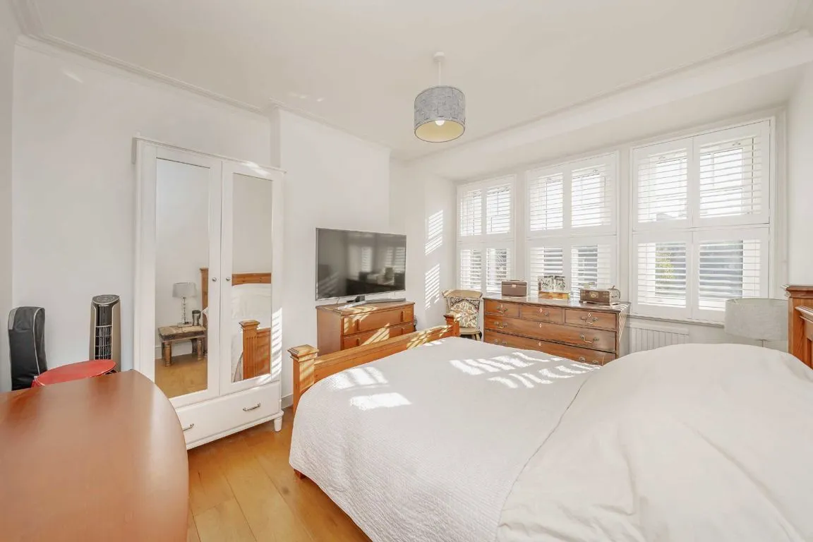 Princes Road, TW11, photo 3