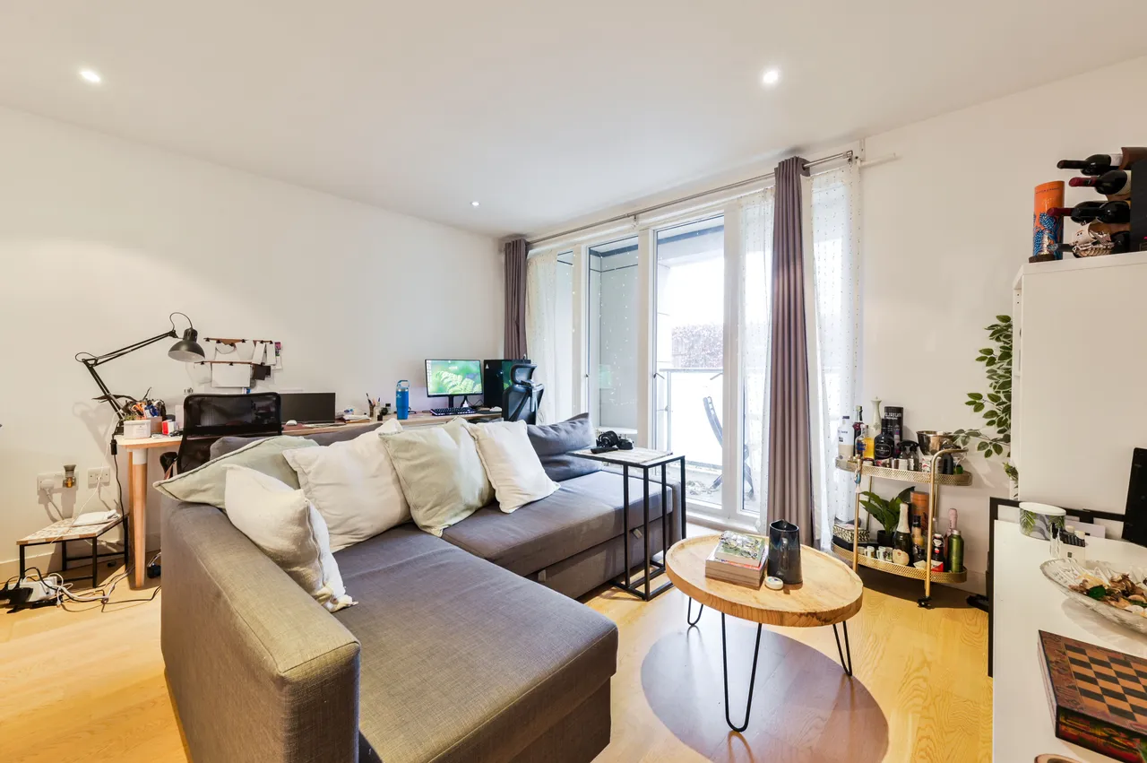 3 Masson House, Pump House Crescent, Brentford, photo 7