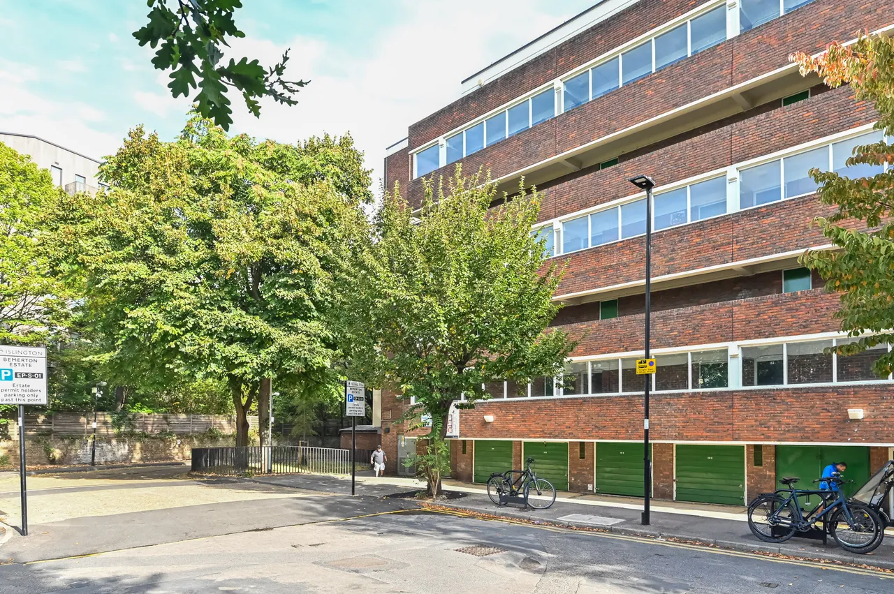2 bed flat to rent, London, N1