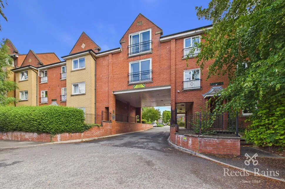 2 bed flat for sale — Whiteoak Road, Manchester, Greater Manchester, M14